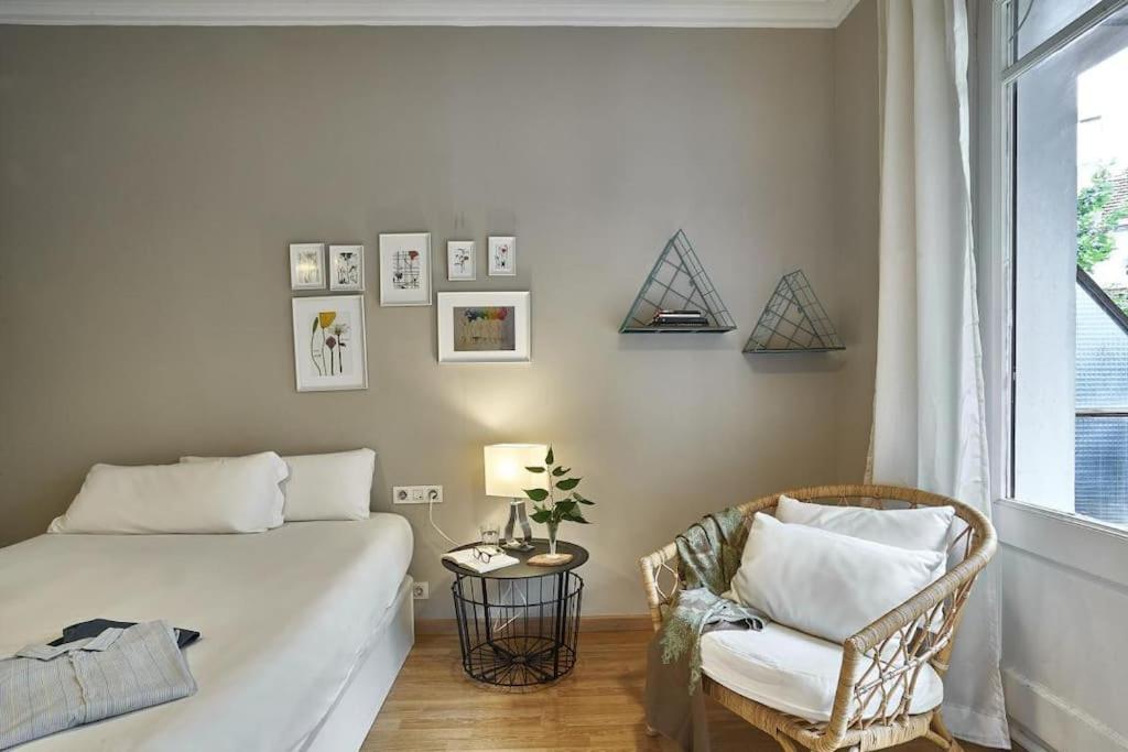 Magnificent 4 Bedroom Apartment In Eixample 바르셀로나 외부 사진