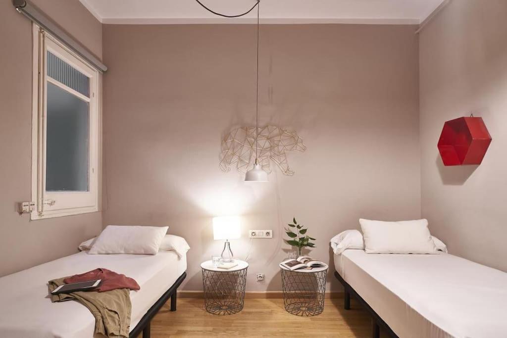 Magnificent 4 Bedroom Apartment In Eixample 바르셀로나 외부 사진