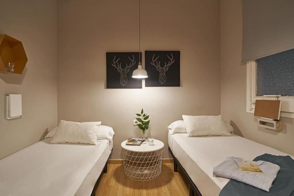 Magnificent 4 Bedroom Apartment In Eixample 바르셀로나 외부 사진